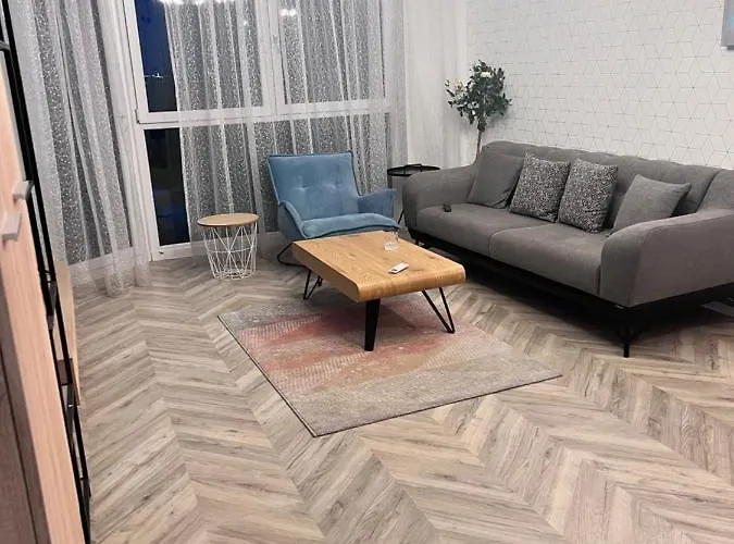 In Town Apartment *