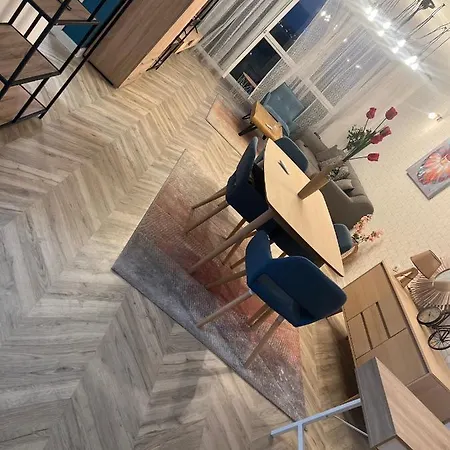 Apartment In Town *