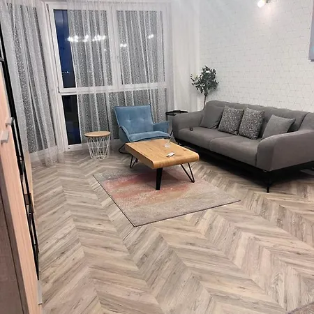 In Town Apartament *