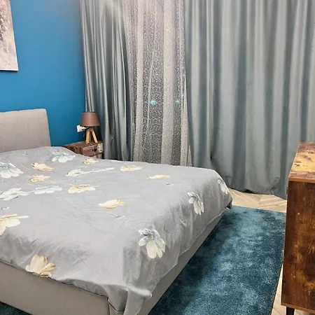 In Town Apartment *